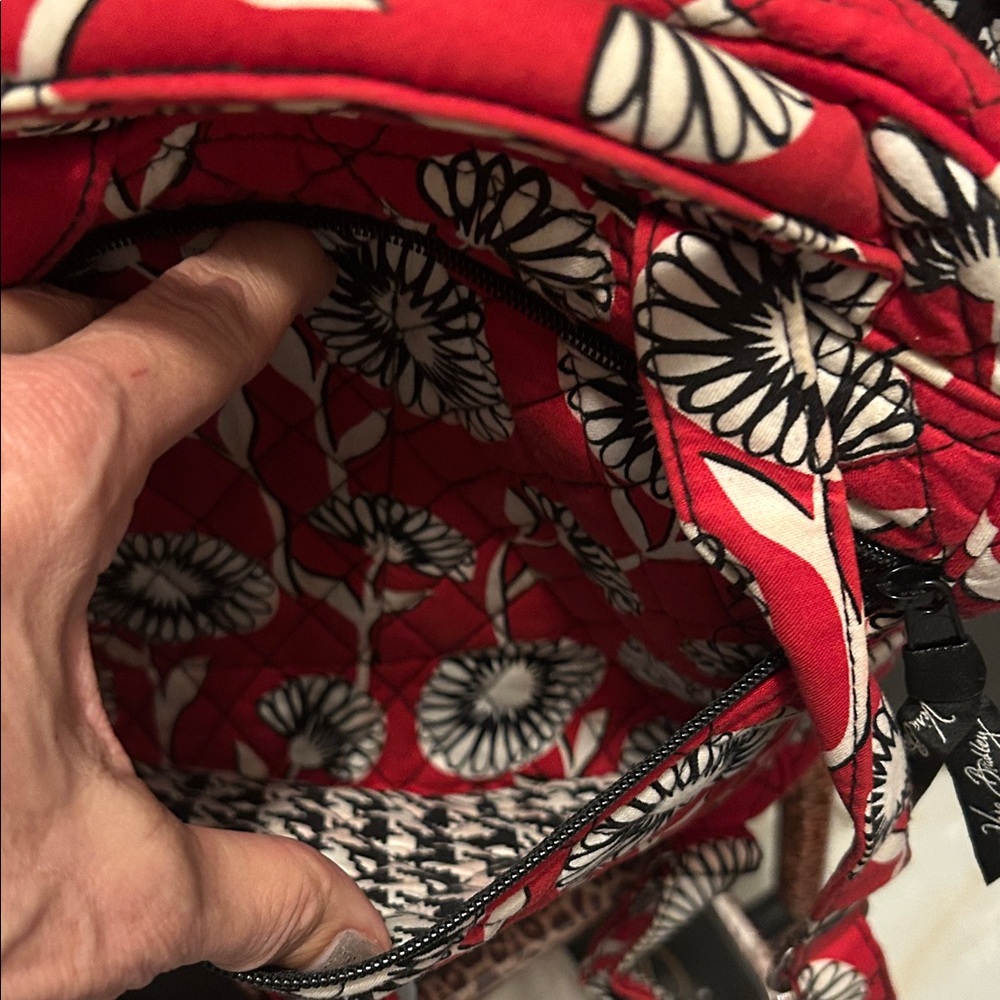 Vera Bradley Red with Black & white Floral Backpack and case - Picture 5 of 6